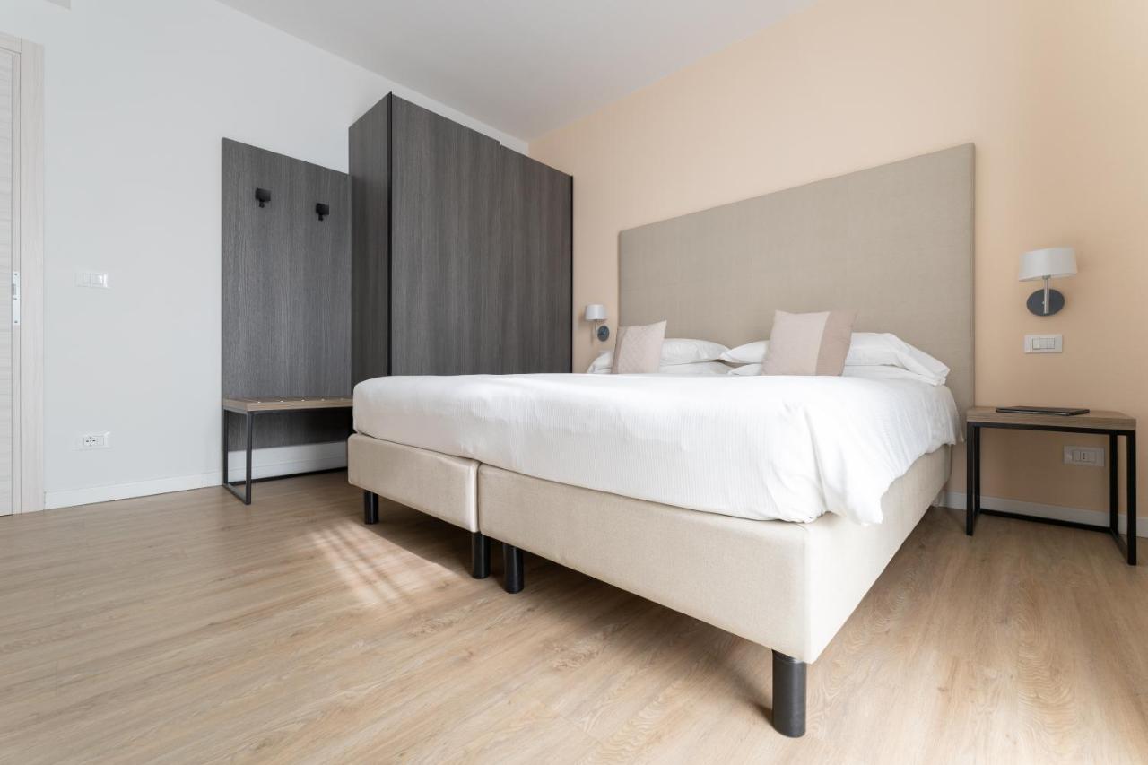 Classic Double or Twin Room,1498470583:JPEG